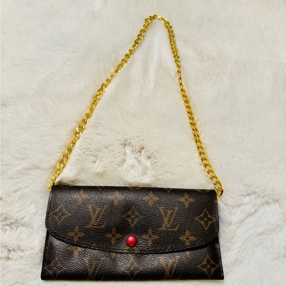 Louis Vuitton Handbags - Louis Vuitton Brown Monogram Emilie Wallet with Chain … Super Clean